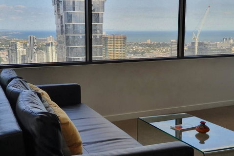 Southern Cross Flat With Sky, City, And Sea Views - Accommodation Daintree 3