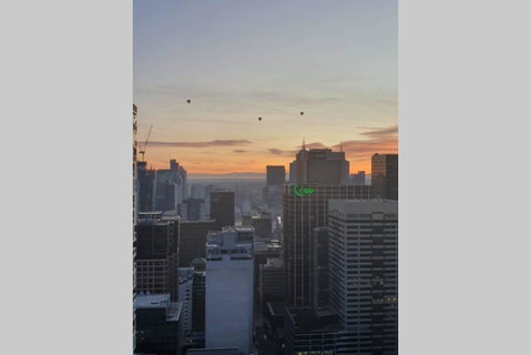 Southern Cross Flat With Sky, City, And Sea Views - Accommodation Daintree 2
