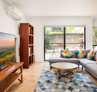 Spacious Home in the Heart of Avalon Beach - Accommodation Daintree