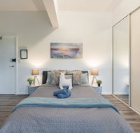 Spacious Studio 2mins to StationShopping Sleeps4 B - Accommodation Daintree