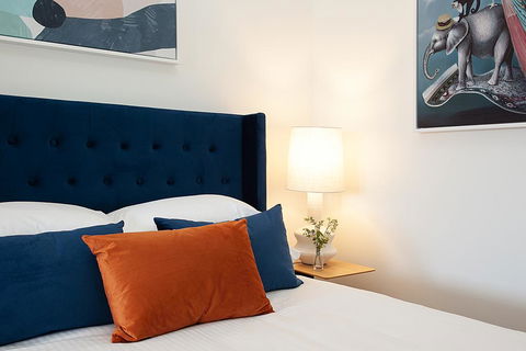 Spacious Studio With Balcony In Inner-City Glebe - Accommodation Daintree 1