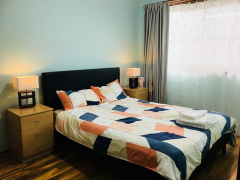 Spacious Townhouse In Wollongong - Accommodation Daintree 0