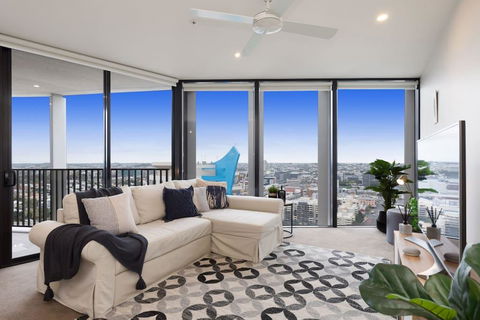 SPIRE - Fast Internet Monthly Stays W Carpark - Accommodation Daintree 0