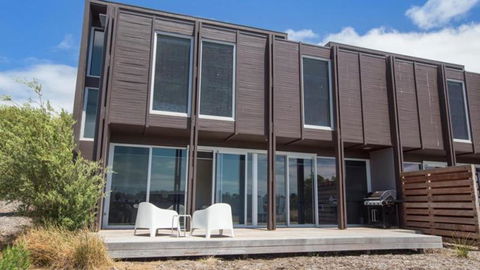 ST ANDREWS BEACH APARTMENT 4.02 - Accommodation Daintree 2