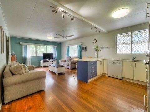 Starfish Shack By The Sea - Accommodation Daintree 0