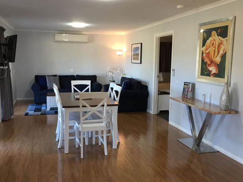 Starline Alpacas Farmstay Resort - Accommodation Daintree 0