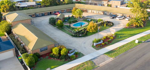 Statesman Motor Inn - Accommodation Daintree 3