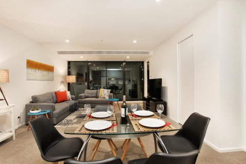 StayCentral On Lonsdale - Accommodation Daintree 1