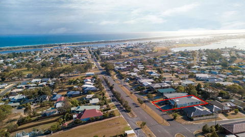 Stillwaters - Panoramic View Of Lakes Entrance - Accommodation Daintree 0