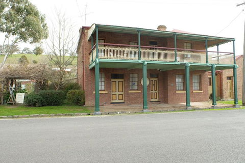 Stoke House - Accommodation Daintree 2