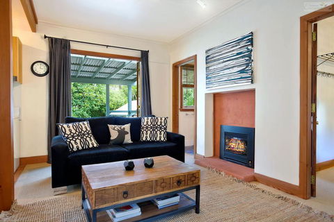 Stonewall Cottage For Two With Fireplace - Accommodation Daintree 2