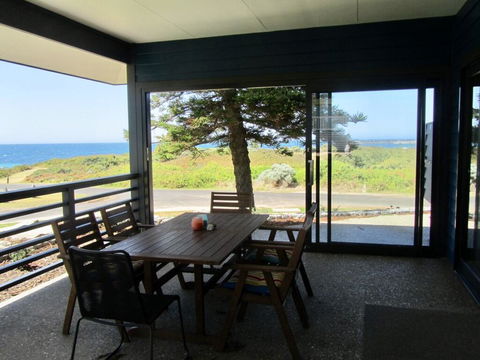 Storm Bay Cottage - Accommodation Daintree 2