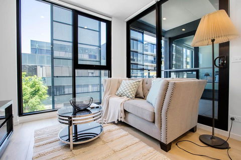 Stunning Light&Bright New One Bedroom APT@Hawthron - Accommodation Daintree 0