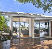Stunning Seaviews Sunshine Beach - Accommodation Daintree