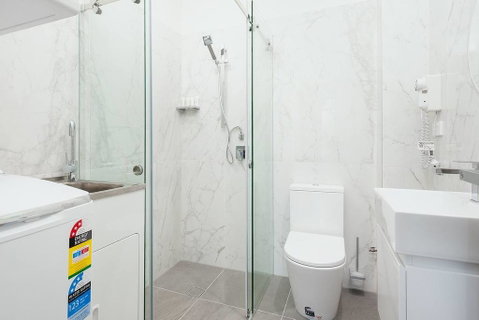 STUNNING SYDNEY HOME 11 - Accommodation Daintree 3