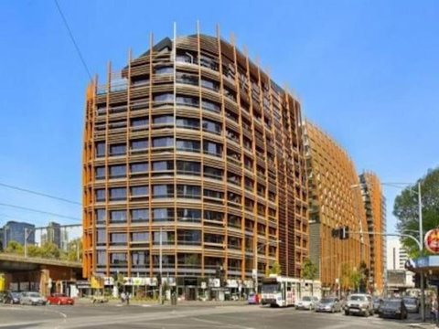 Stylish 1 Bedroom Apartment Amazing City Views - Accommodation Daintree 3