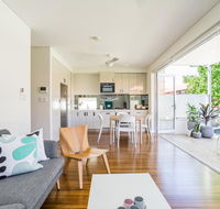 Stylish modern apartment Bondi Beach - Accommodation Daintree