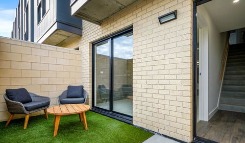 Stylish Townhouse - Accommodation Daintree 3