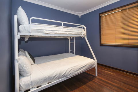 Sugar Shack - Character Family Home Right On The Ocean - Accommodation Daintree 1