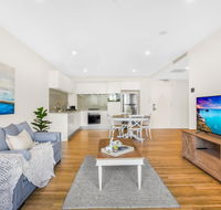 Sun Drenched Apartment in the Heart of Surfers