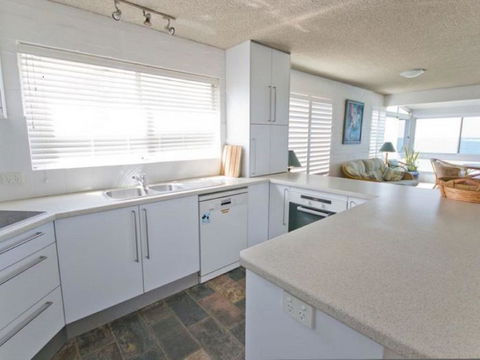 Suncrest 3 - Accommodation Daintree 3