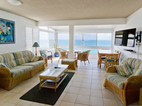 Suncrest 3 - Accommodation Daintree 2