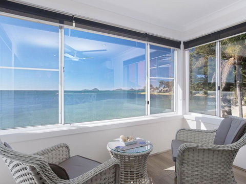 Sunrise Waters', 2/63 Soldiers Point Road - Stunning Waterfront Property - Accommodation Daintree 3