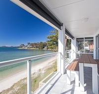 Sunrise Waters' 2/63 Soldiers Point Road - stunning waterfront property - Accommodation Daintree