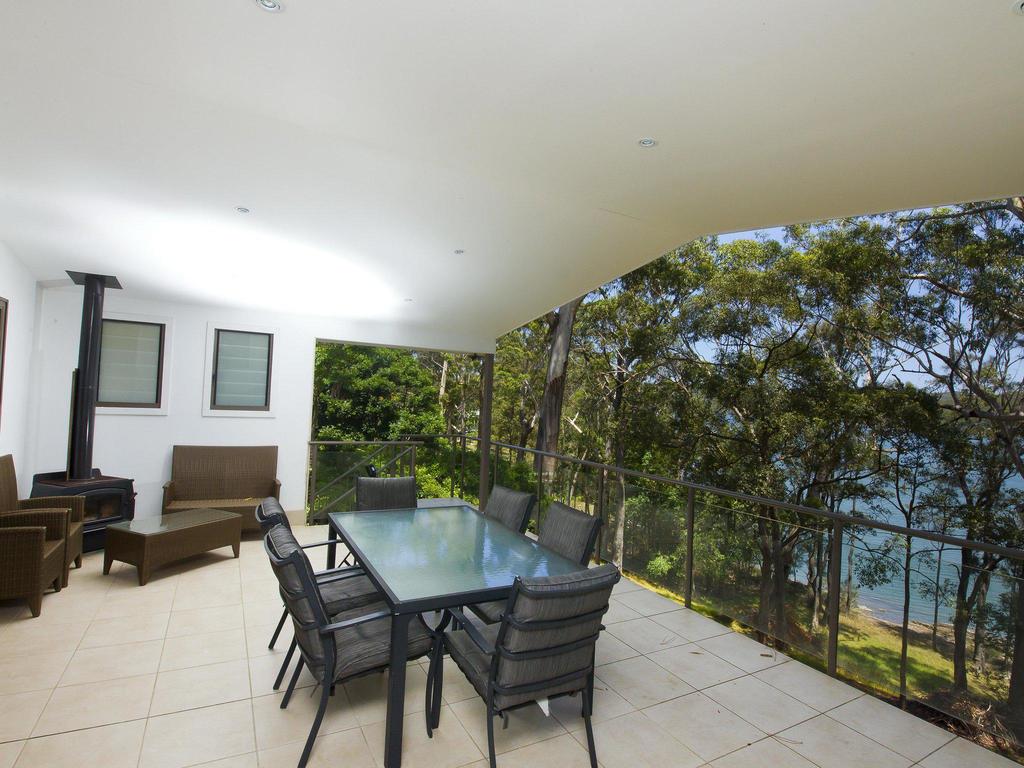 Smiths Lake NSW Accommodation Daintree