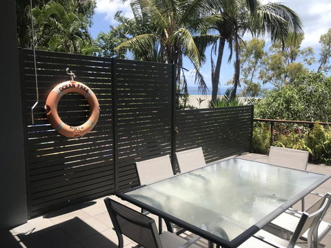 Sunset Waters 10 - Accommodation Daintree 0