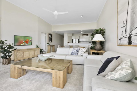 Sunshine Beach Penthouse With Beach Views - Unit 9/21 Park Crescent, Sunshine Beach - Accommodation Daintree 1