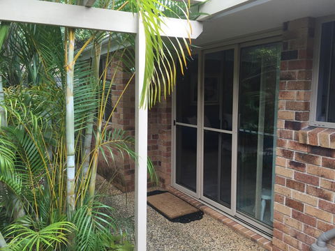 Sunshine Coast Tropical Getaway - Accommodation Daintree 3