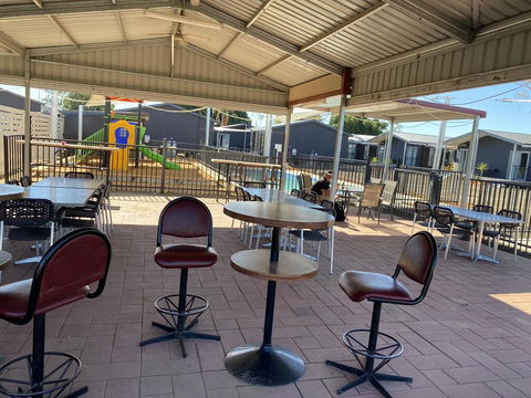 Sunshine Gardens Bourke Resort - Accommodation Daintree 1
