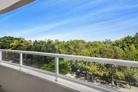 Super Convenient Apartment With Garden Views - Accommodation Daintree 0