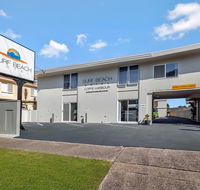Surf Beach Motel Coffs - Accommodation Daintree