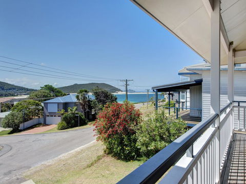Surf Break - 10B Tuna (Upstairs) - Accommodation Daintree 0