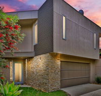 SURF Side SECRET INVERLOCH - Accommodation Daintree