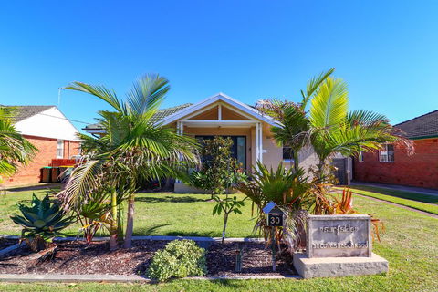 Surfside - Accommodation Daintree 0