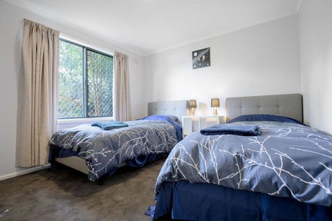 SweetHome2BR@Highton+parking - Accommodation Daintree 2