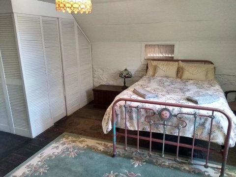 Tanilba House - Accommodation Daintree 3