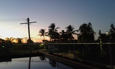 Tannum On The Beach Motel - Accommodation Daintree 1