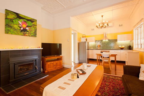 Taree Apartment - Accommodation Daintree 0