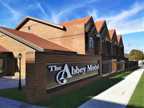The Abbey Motel Goulburn - Accommodation Daintree 0