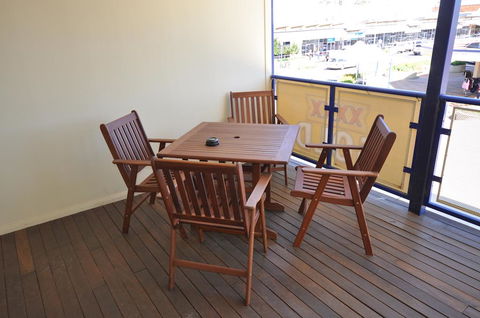 The Australian Hotel Motel - Accommodation Daintree 0