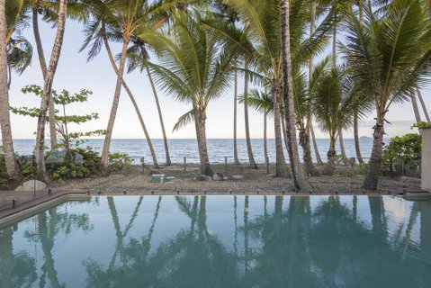 The Beach House On Newell - Accommodation Daintree 0