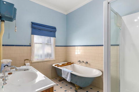 Cambridge House Bed & Breakfast - Accommodation Daintree 16