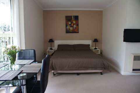 Shearwater Cottages - Accommodation Daintree 6