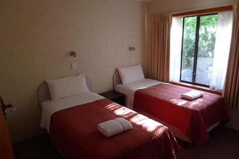 Willaway Motel Apartments - Accommodation Daintree 13