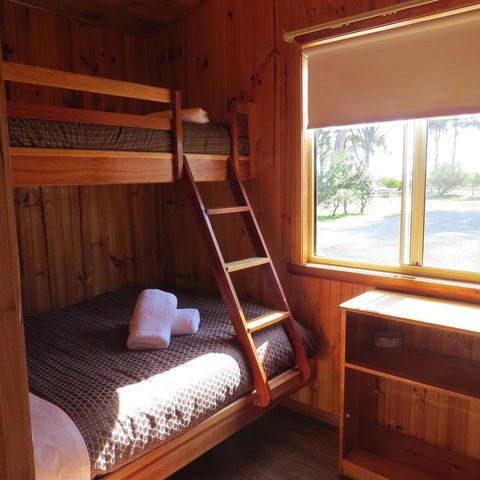 Captain Cook Holiday Park - Accommodation Daintree 44