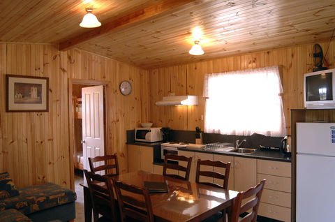 Captain Cook Holiday Park - Accommodation Daintree 14